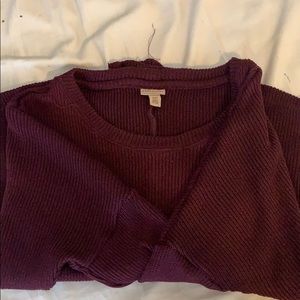Maroon sweater
